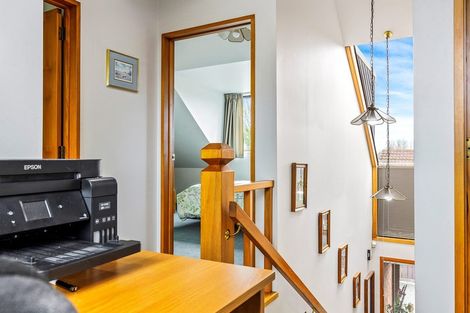 Photo of property in 11a Cherrywood Place, Redwood, Christchurch, 8051