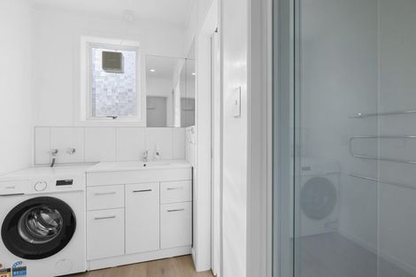 Photo of property in 25 Baring Terrace, Strandon, New Plymouth, 4312