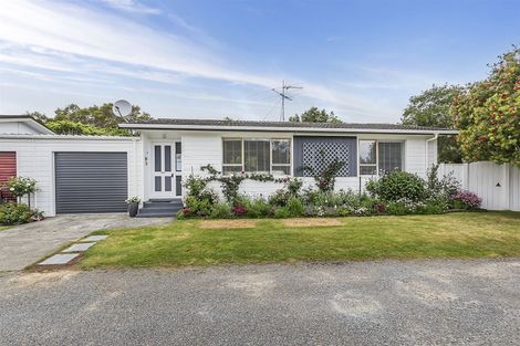 Photo of property in 41a Hicks Close, Whitby, Porirua, 5024