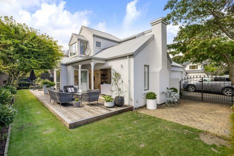 Photo of property in 120 Springfield Road, St Albans, Christchurch, 8014