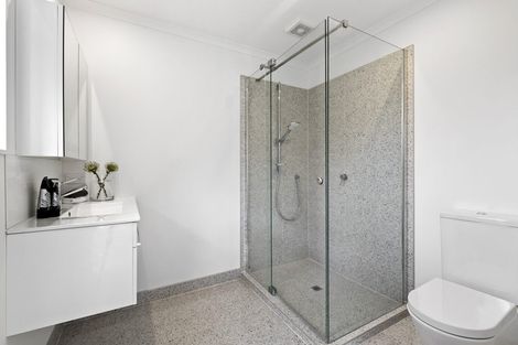 Photo of property in 1/57 Gulf View Road, Murrays Bay, Auckland, 0630