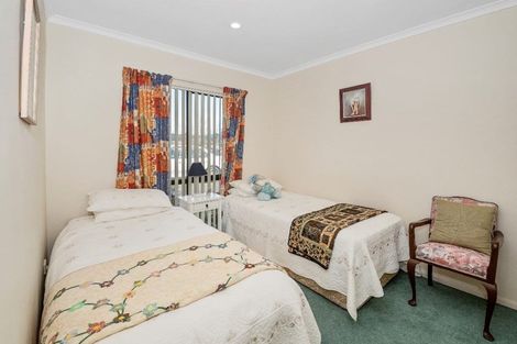 Photo of property in 9 Hercules Drive, Henderson, Auckland, 0612