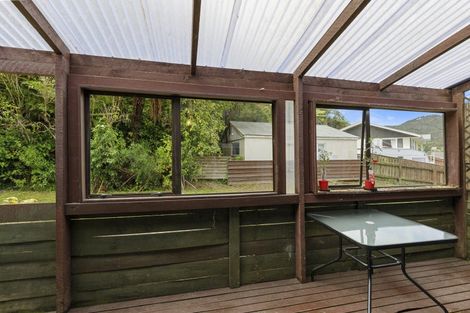 Photo of property in 7 Waipuna Grove, Stokes Valley, Lower Hutt, 5019