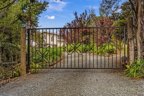 Photo of property in 275 Massey Road, Waipu, 0582