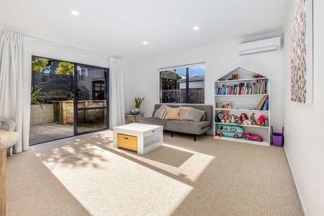 Photo of property in 300 Rosetta Road, Raumati Beach, Paraparaumu, 5032