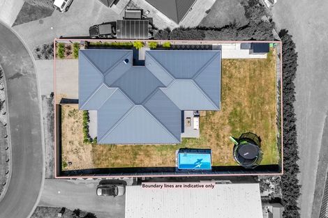 Photo of property in 12 Gardner Place, Otaki, 5512