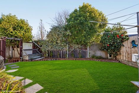 Photo of property in 110a Kippenberger Avenue, Rangiora, 7400