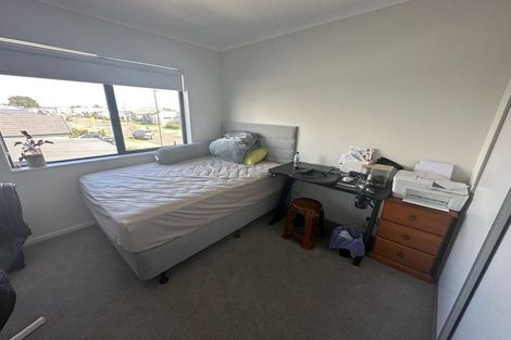 Photo of property in 18 Nganui Avenue, Takanini, 2112