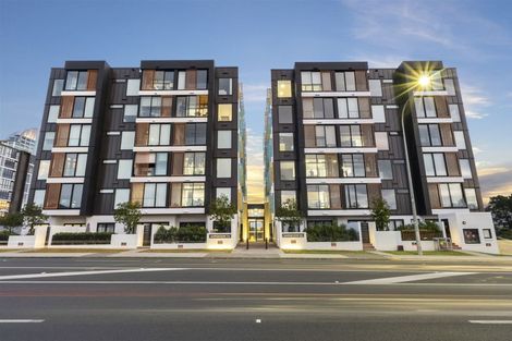 Photo of property in Frank Sargeson Apts, 308/74 Anzac Street, Takapuna, Auckland, 0622