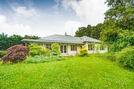 Photo of property in 82 Halcombe Road, Feilding, 4775