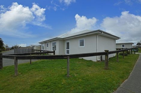 Photo of property in 82 Lothian Crescent, Strathern, Invercargill, 9812