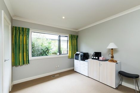Photo of property in 42 Lincoln Terrace, Hokowhitu, Palmerston North, 4410