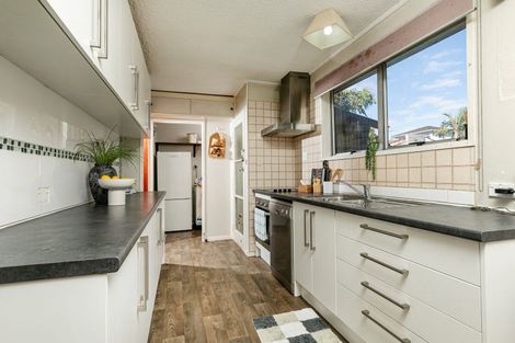 Photo of property in 22 Glen Road, Ranui, Auckland, 0612