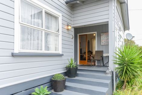 Photo of property in 43 Racecourse Road, Waipukurau, 4200