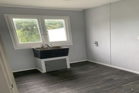 Photo of property in 11 Matai Street, Castlecliff, Whanganui, 4501