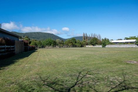 Photo of property in 135 Lisland Drive, Kinloch, Taupo, 3377