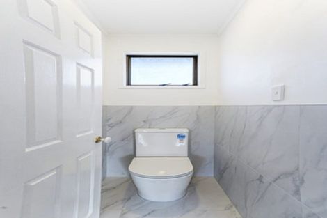 Photo of property in 71 Kennedy Avenue, Forrest Hill, Auckland, 0620