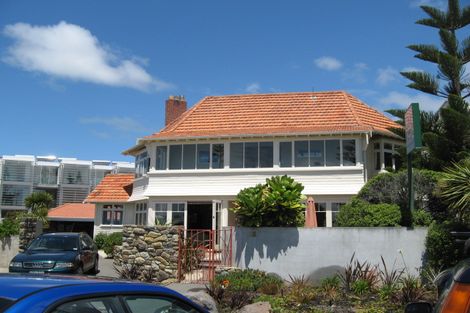 Photo of property in 16 Esplanade, Sumner, Christchurch, 8081