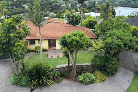 Photo of property in 33 Rarere Terrace, Kerikeri, 0230