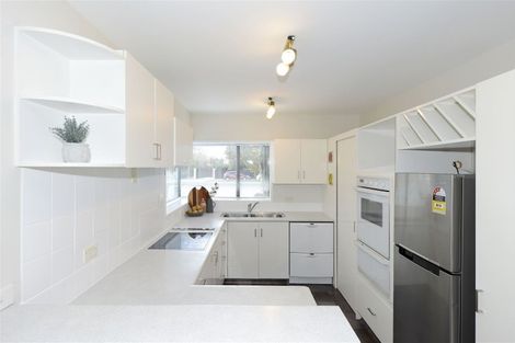 Photo of property in 431a Memorial Avenue, Burnside, Christchurch, 8053