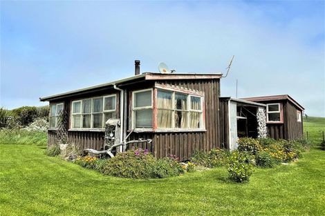 Photo of property in 1262 Kaka Point Road, Kaka Point, 9271