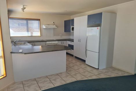 Photo of property in 10 Angel Way, Stanmore Bay, Whangaparaoa, 0932