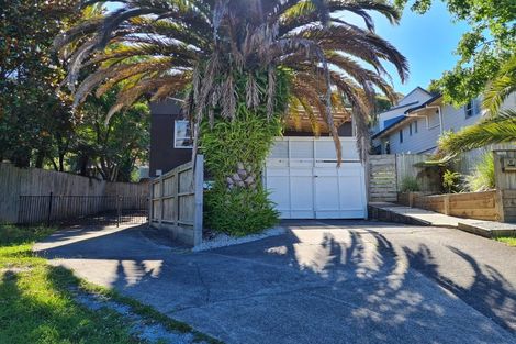 Photo of property in 29 Elliston Crescent, Stanmore Bay, Whangaparaoa, 0932