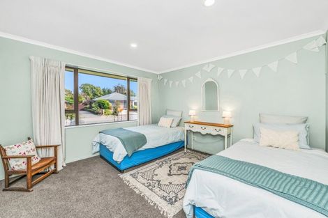 Photo of property in 11 Stanwood Grove, Darfield, 7510