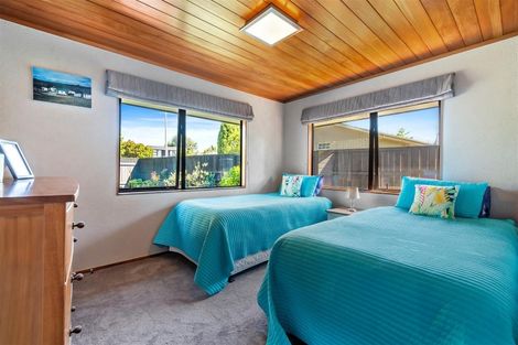 Photo of property in 39a Grand Vue Road, Kawaha Point, Rotorua, 3010