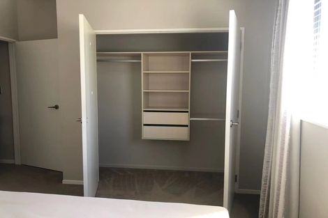 Photo of property in 16 Mural Place, Greenhithe, Auckland, 0632