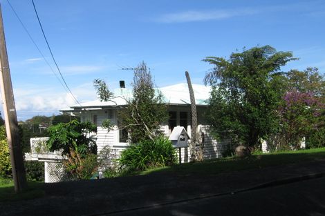 Photo of property in 202 Old Titirangi Road, Titirangi, Auckland, 0604