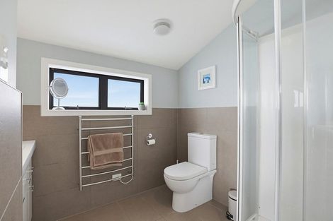 Photo of property in 75 Endeavour Drive, Whitby, Porirua, 5024