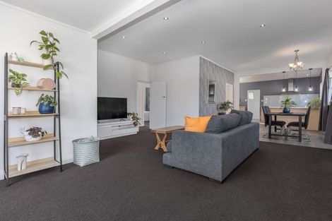 Photo of property in 85 Ruahine Street, Paraparaumu, 5032