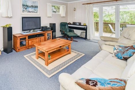 Photo of property in 32 Grande Vue Road, Hillpark, Auckland, 2102