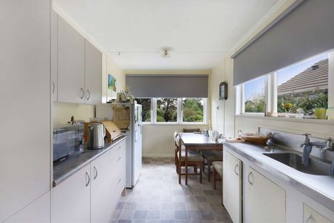 Photo of property in 42 Banks Street, Marfell, New Plymouth, 4310