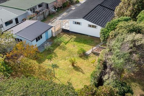 Photo of property in 11 Kanawa Street, Waikanae, 5036