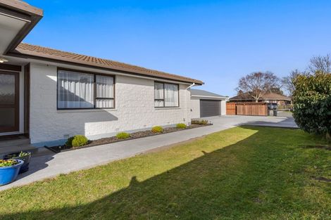 Photo of property in 83 Arcon Drive, Broomfield, Christchurch, 8042