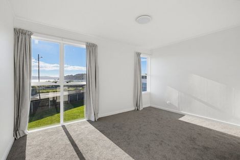 Photo of property in 1/163 Rongotai Road, Rongotai, Wellington, 6022