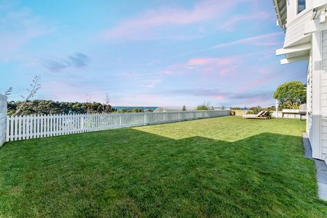 Photo of property in 68 Whiteley Street, Moturoa, New Plymouth, 4310