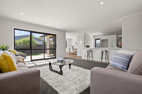 Photo of property in 13a President Avenue, Papakura, 2110