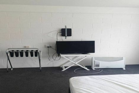 Photo of property in 1 Hurworth Place, College Estate, Whanganui, 4500