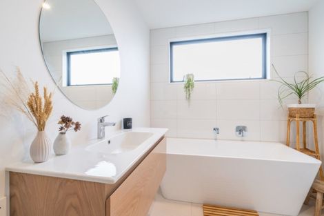 Photo of property in 40 Glen Dene Crescent, Wanaka, 9305