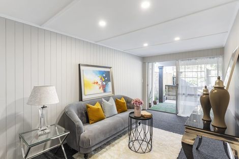 Photo of property in 1/166 Pakuranga Road, Pakuranga, Auckland, 2010