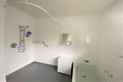 Photo of property in 16 Matai Place, Hawera, 4610