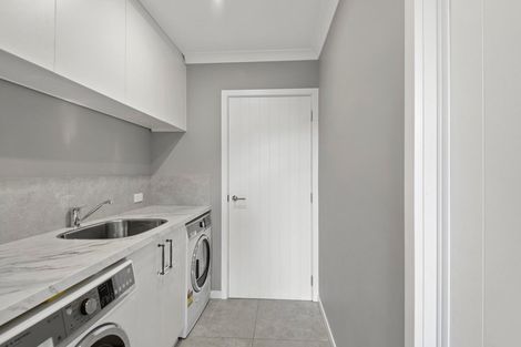 Photo of property in 24 King Street, Coalgate, 7673