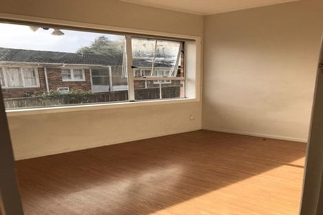 Photo of property in 1 Browns Road, Manurewa, Auckland, 2102