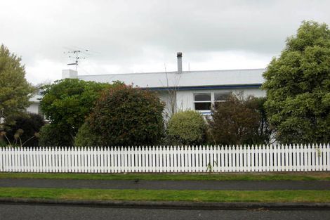 Photo of property in 15 Taverner Street, Carterton, 5713