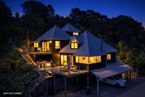 Photo of property in 5 Florence Place, Hahei, Whitianga, 3591