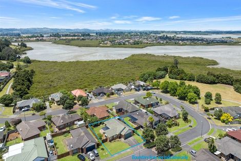 Photo of property in 33 Sandwick Drive, Weymouth, Auckland, 2103
