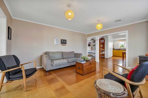 Photo of property in 36 Cordelia Street, Stratford, 4332